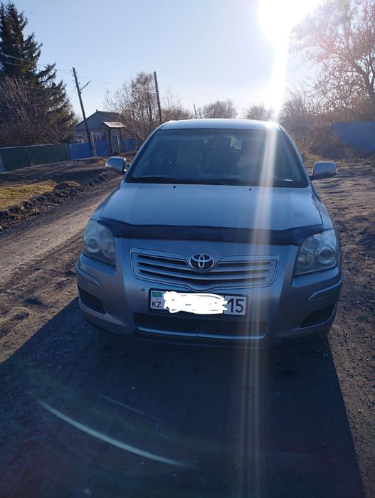 Тайота Авенсис 2007, объем 1.8