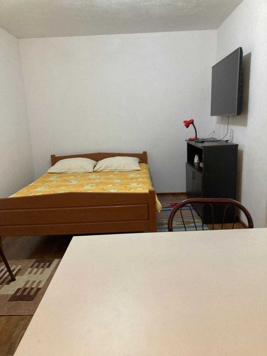 Inchiriez Cabana Carmen Arieseni