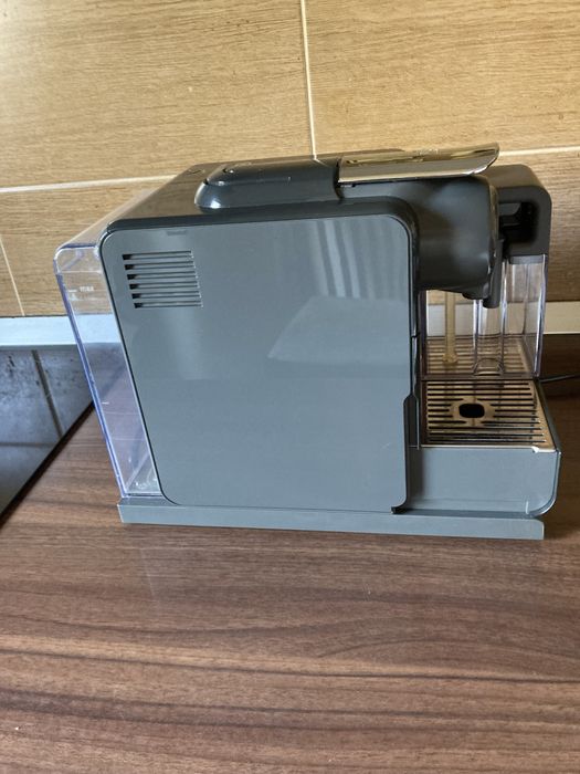 Espressor DeLonghi Nespresso Lattissima Touch