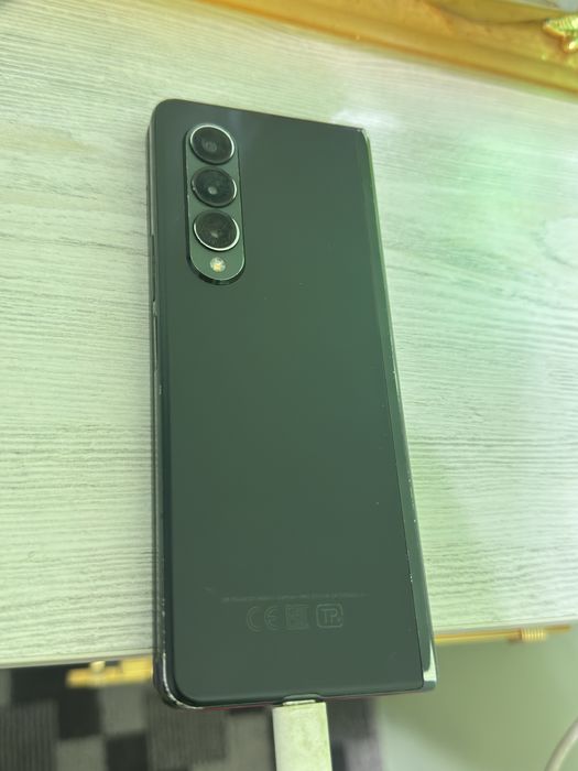 Samsung Z fold 3