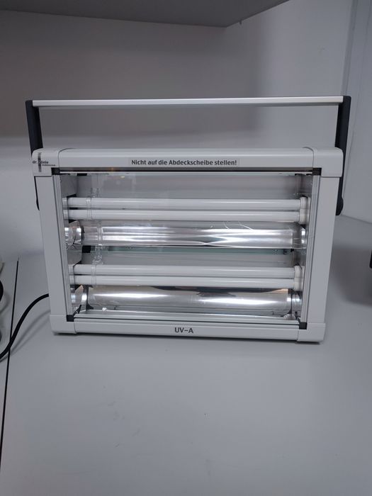 Aparat de bronzat acasa terapie UV Dr. Honle dermalight 500 Home UVA