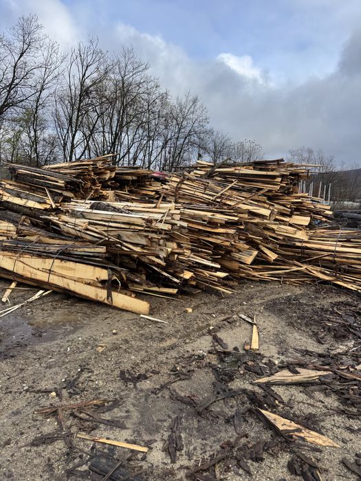Lemn de foc / laturoaie / resturi de lemn