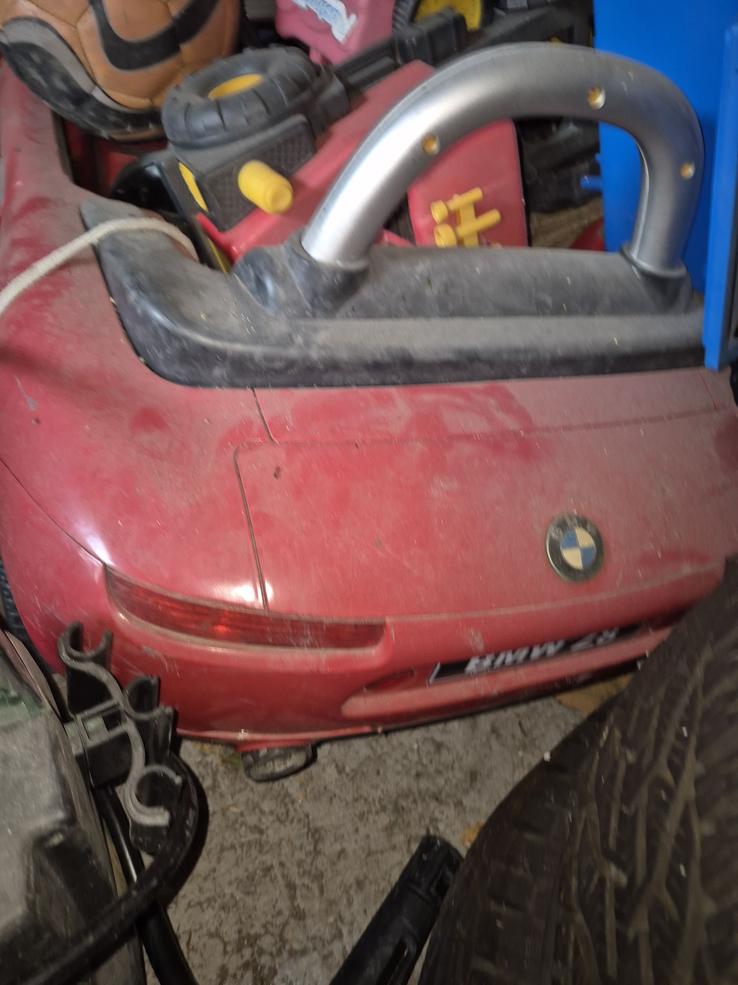 Акумолаторна кола bmw