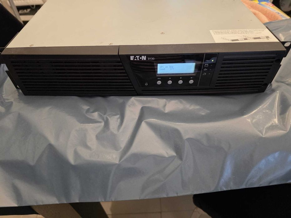 UPS EATON 9130 montare in rack