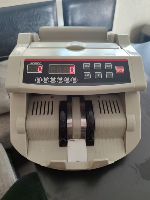 Продаётся счётная машинка