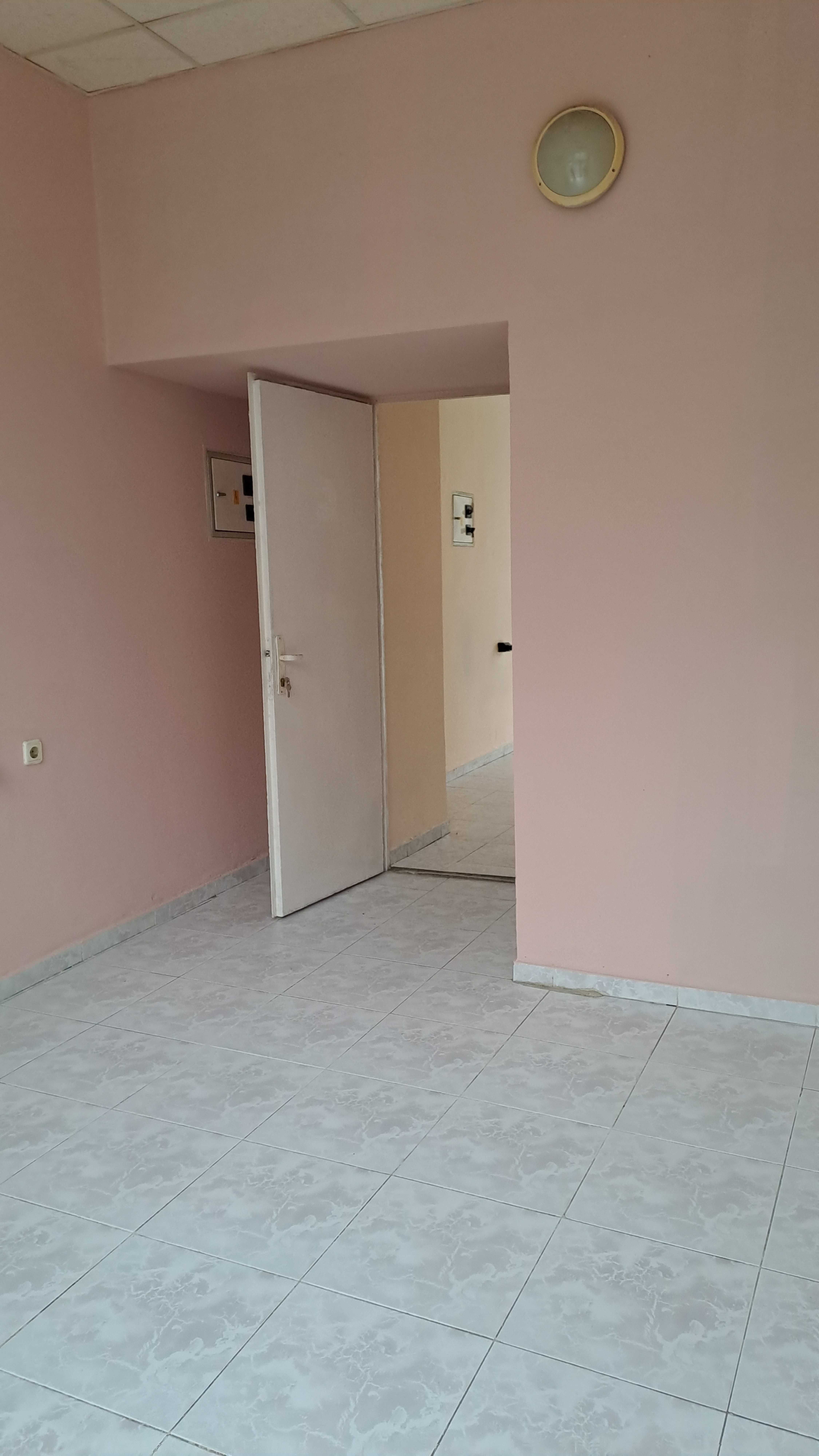 Продава магазин в гр. Русе, кв. Възраждане