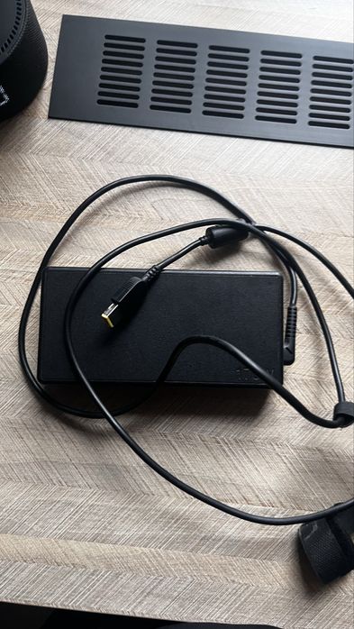 оригинальная нерабочая зарядка игровая леново с ньансом