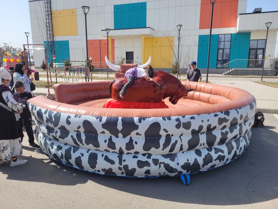 Бык аттракцион прибыльный бизнес в хорошем состояние родео аттракцион.