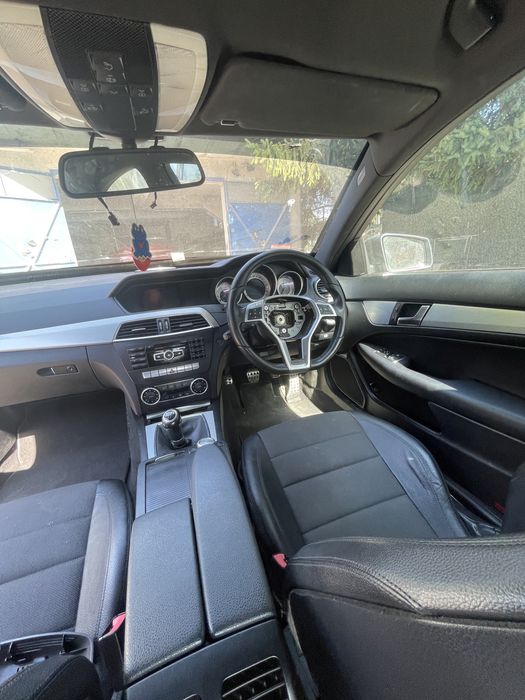 Mercedes w204 220 CDI AMG