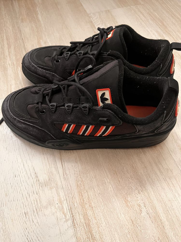 маратонки Nike,Adidas