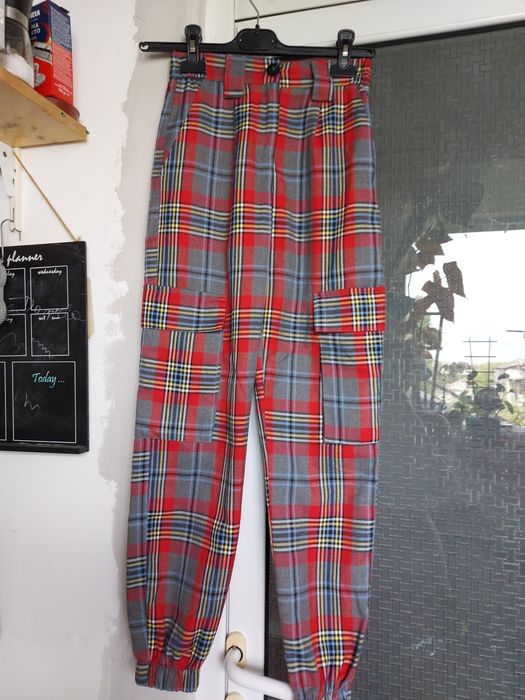 Pantaloni Bershka 32