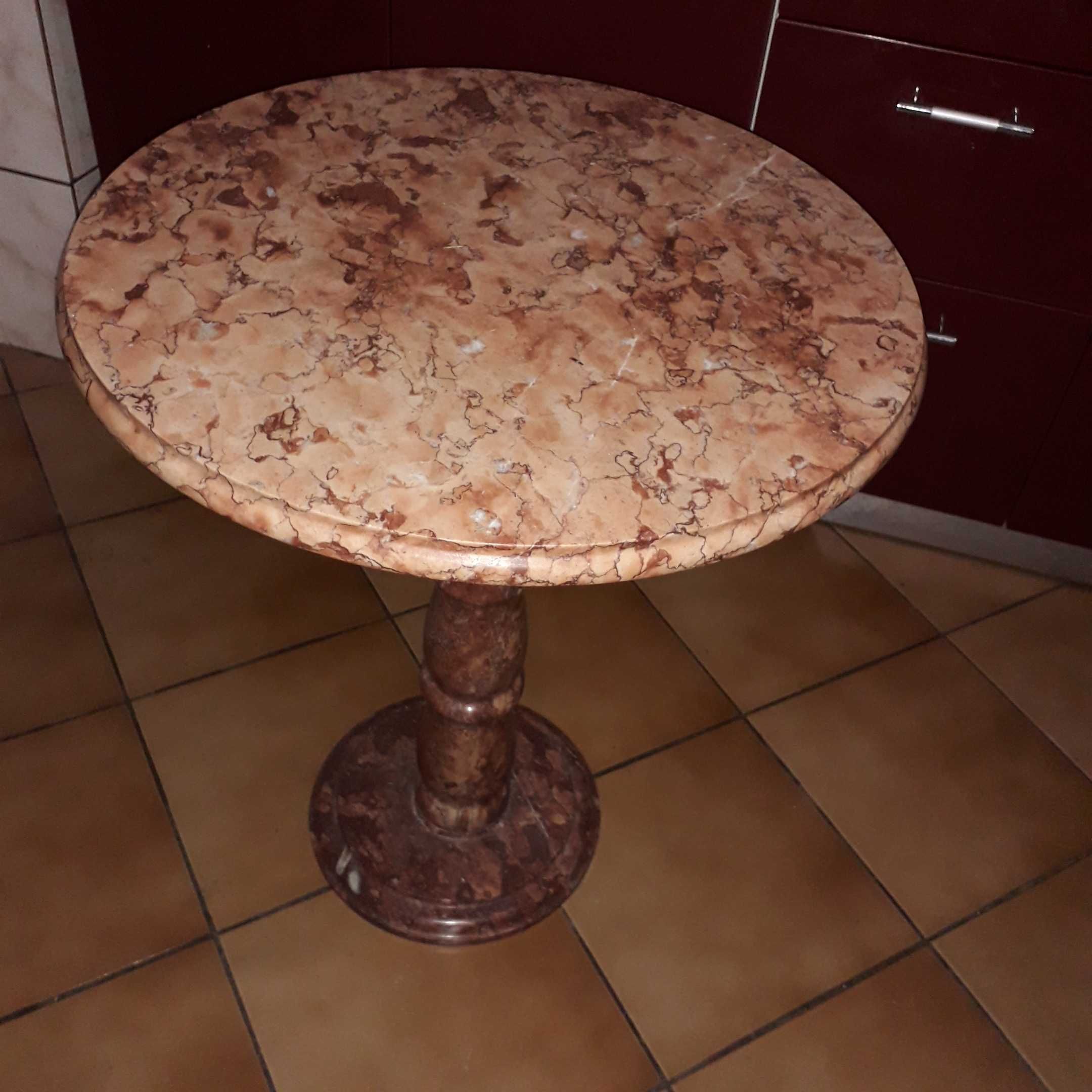 Masa Marmura  (hol / balcon ), inaltime 65cm, latime 54cm