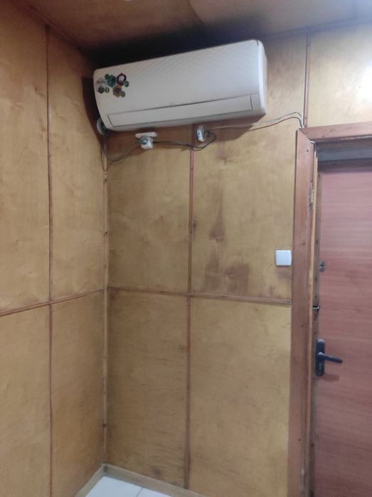 Сергели 1 мавзеда 3 хонали кв. ижарага берилади 400 у.е.