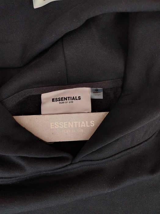 Essentials черно hoodie