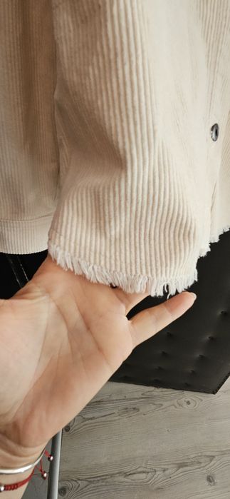 Яке Zara  джинсово.