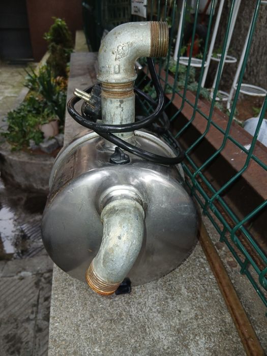 Водна помпа GRUNDFOS