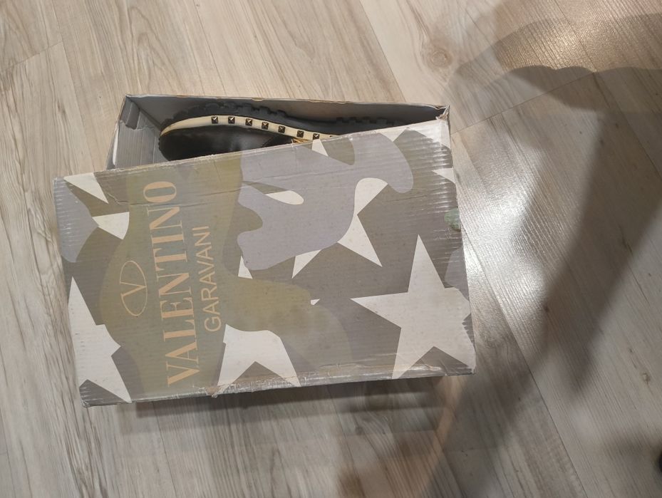 Маратонки valentino