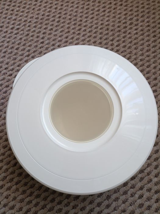 Замесочное блюдо Taperware для приготовления теста