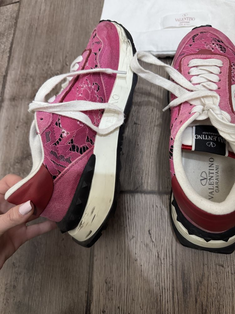 Маратонки Valentino