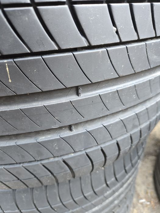 2бр. 275 40 18 Michelin RunFlat летни.