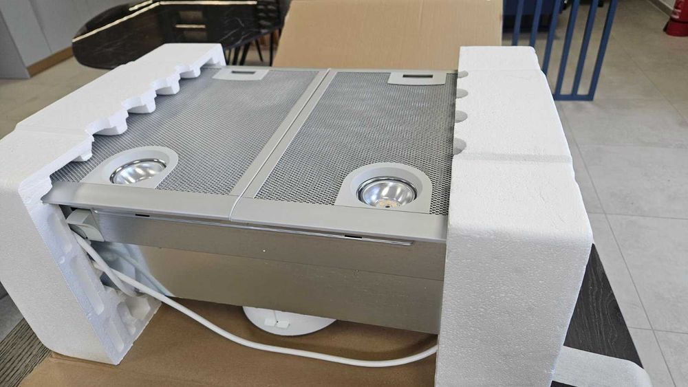 Аспиратор за пълно вграждане 53 cm Сребрист металик BOSCH mod.DHL555BL