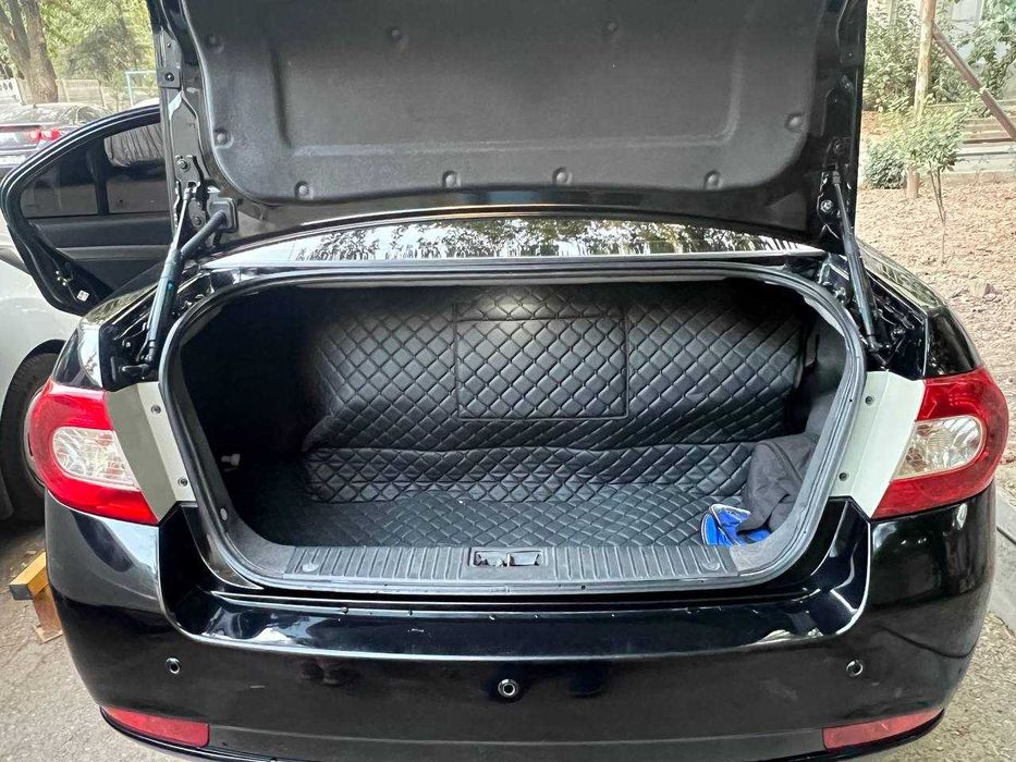 Epica  черная 2009г автомат