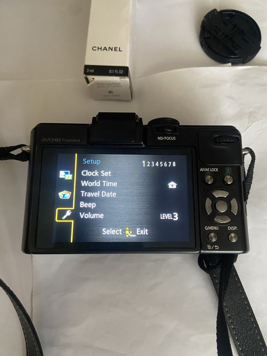 Panasonic Lumix DMC-LX7, impecabila, stare ca noua, folosita f. puțin