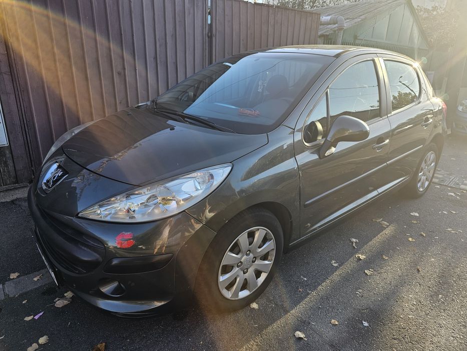 Peugeot 207, an fabricație 2008