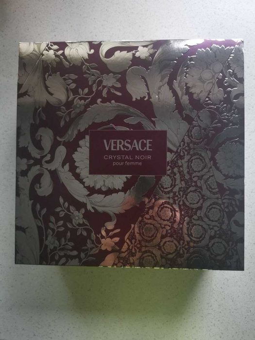 Set Cadou Versace Crystal Noir, Edp 90 ml, lotiune, gel de dus, geanta