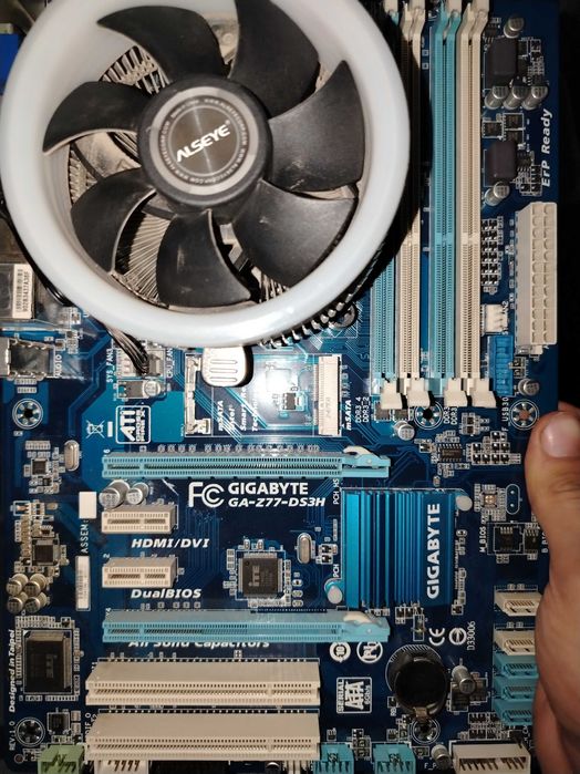 Материнская плата z77  core i5 +blok pitaniya+opertivka 8gb