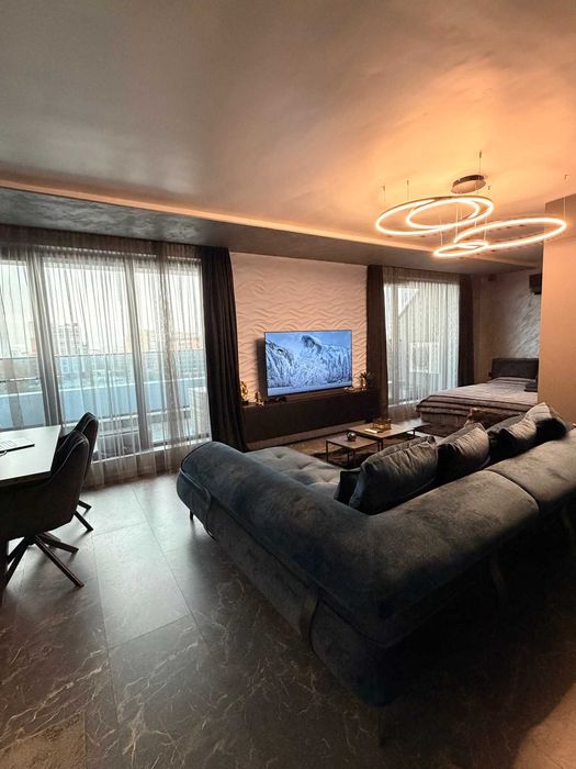 Двустаен дизайнерски апартамент /АКТ 16/ Център