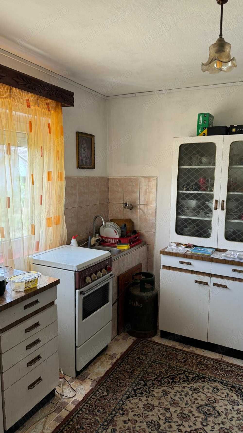 Casa Vulcan zona Coroiesti
