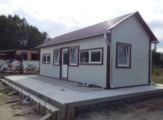 Vand case pe structura metalica din panouri sandwich termoizolante