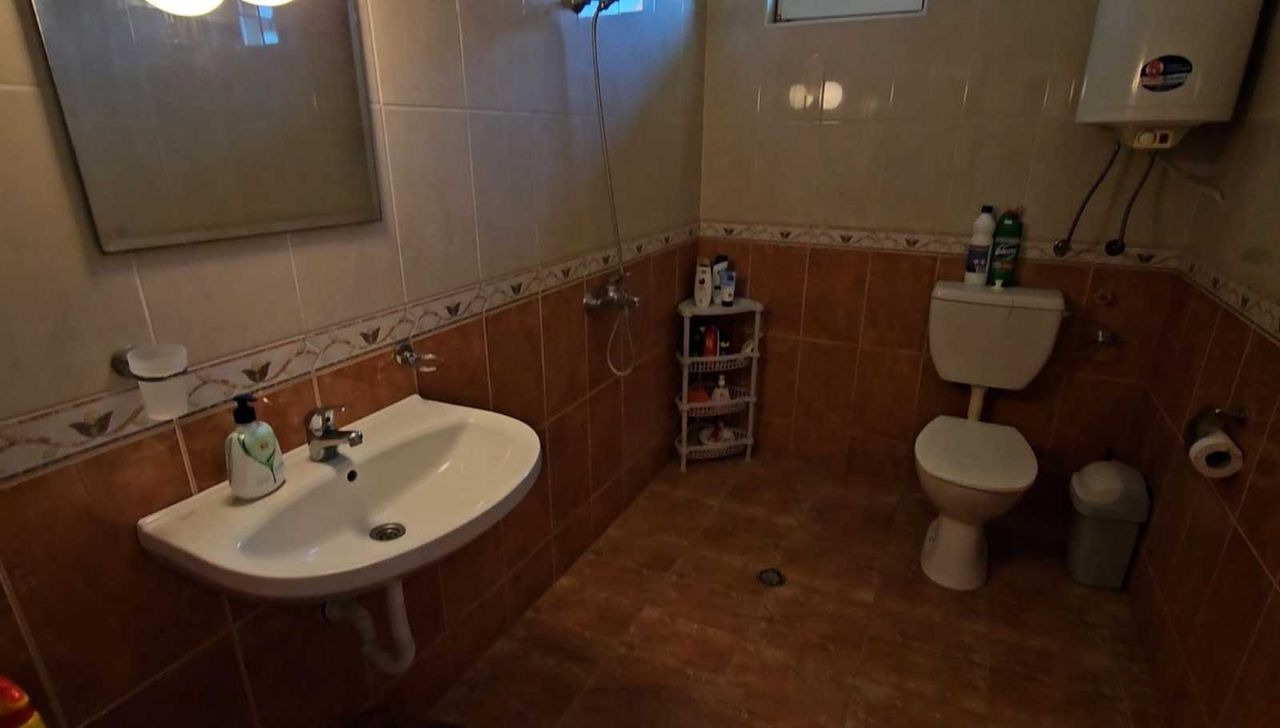 Продава се Къща в с. Гюльовца, Област Бургас - 90 кв.м за 1300 €/кв.м - Снимка #11