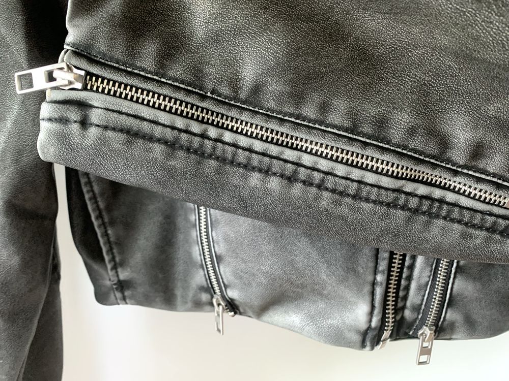 ZARA сиво кожено яке М размер