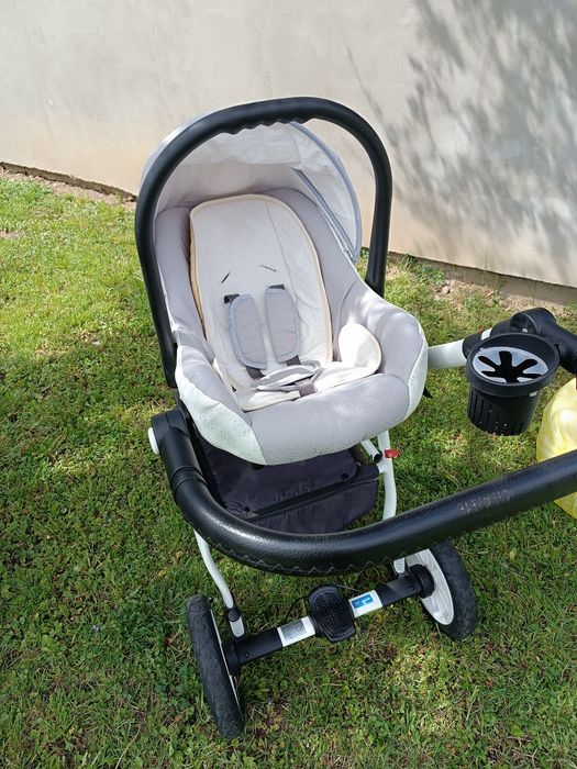 Vând cărucior 3în1 (scoică,landou nou,parte sport, geantă și baby nest