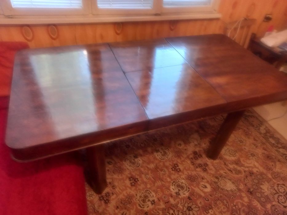 Стара разтегателна маса