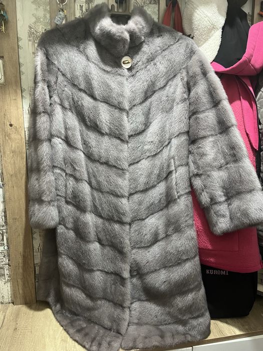 Продам норковую шубу