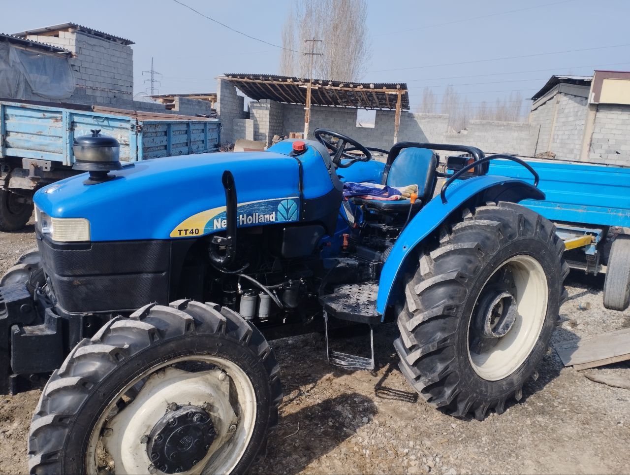 New Holland TT40 traktori sotiladi