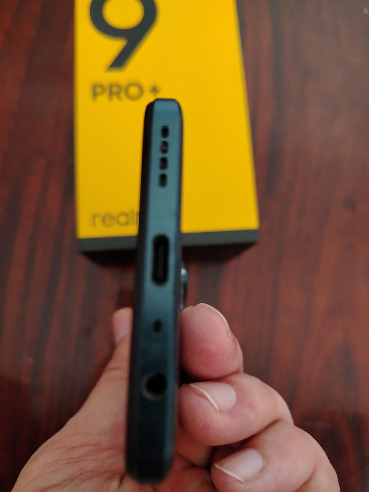 Realme 9 pro plus 6/128 состояние идеал
