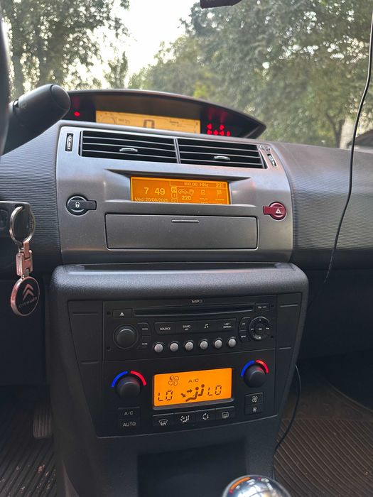 Citroen C4 2008 benzina