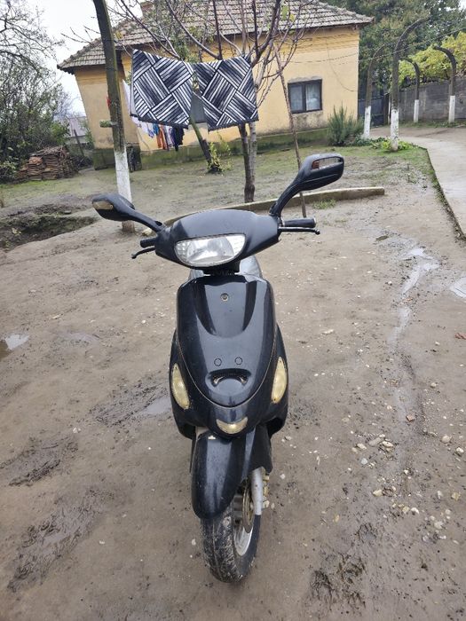 Vând scuter gy6 49cc 4t