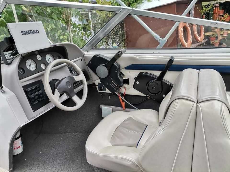 Лодка с 2 двигателя