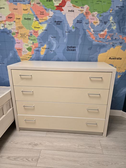 Срочно продам комод