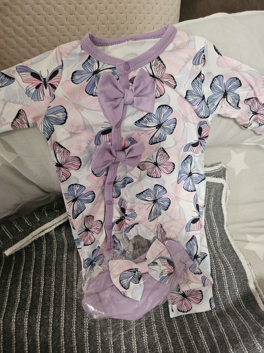 Бебешки дрешки за момиче