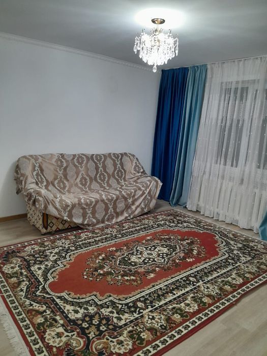 Продаётся 2 -комнатная квартира в отличном районе