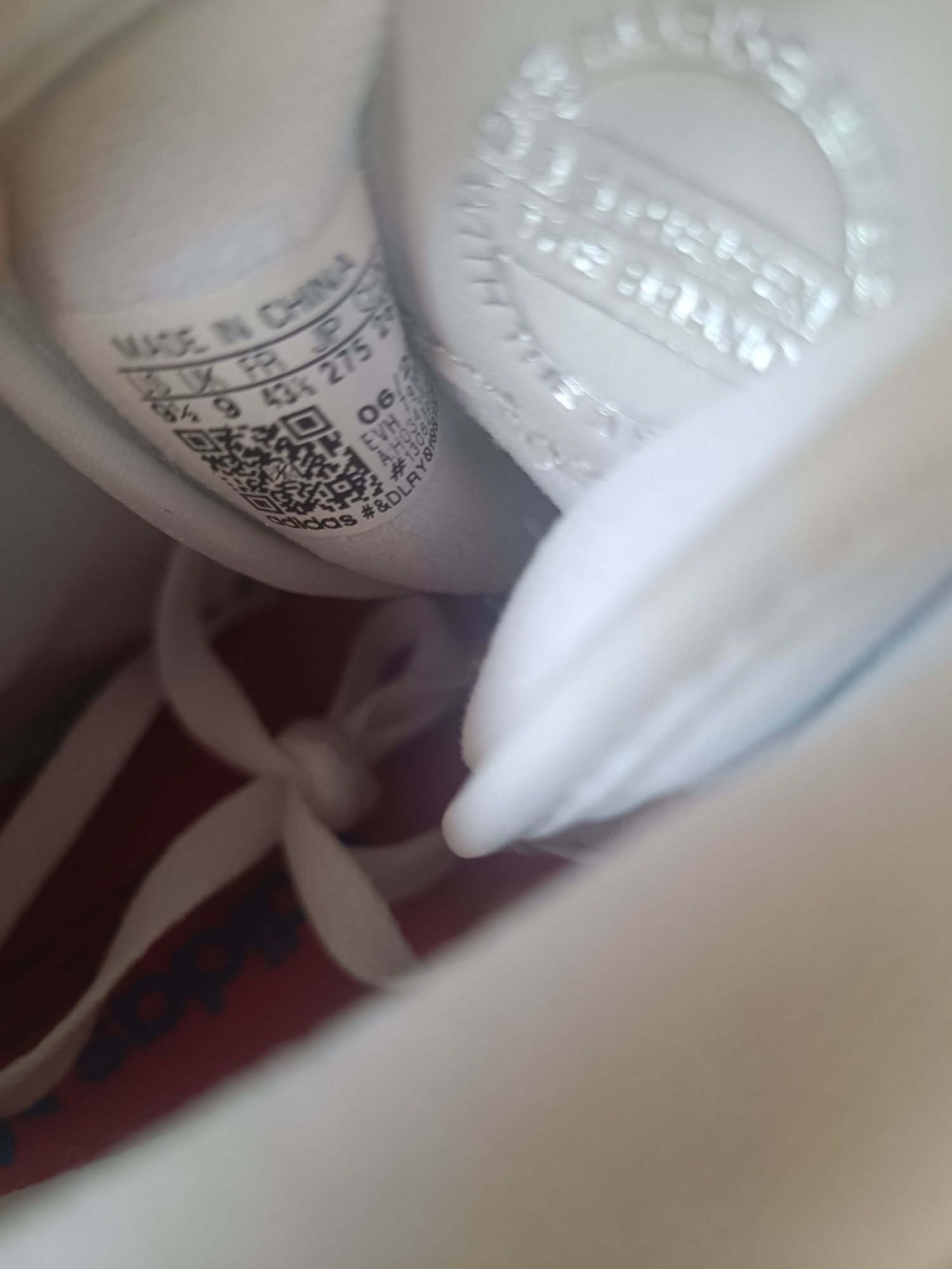 Adidași Adidas Forum Mid noi