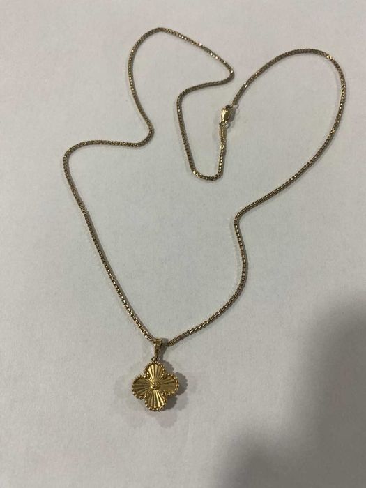Златно колие 14 карата с висулка