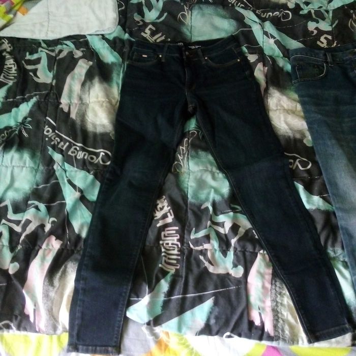 потници, тениски, дънки