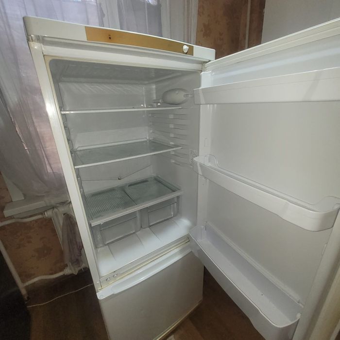Продам холодильник с доставкой